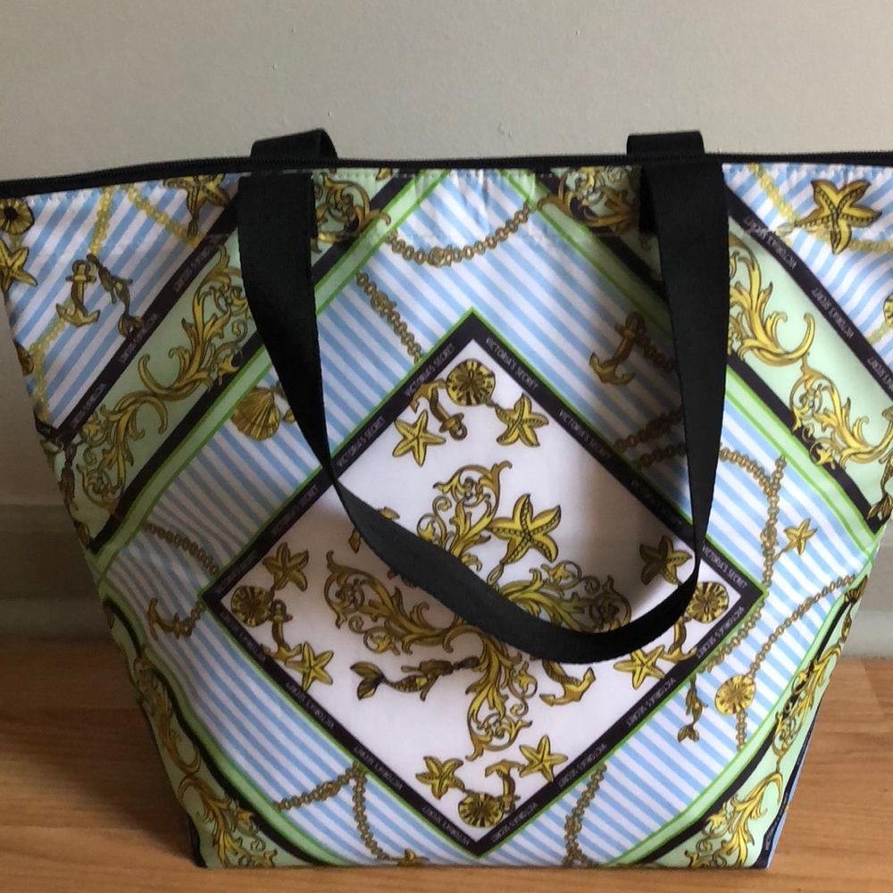 VS Tote, worn once! New condition!